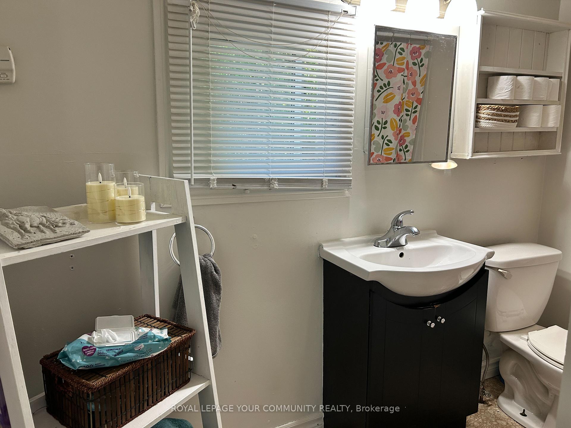 Photo 14 of 16 Christidis Drive, Georgina, Sutton & Jackson's Point — HOMEH