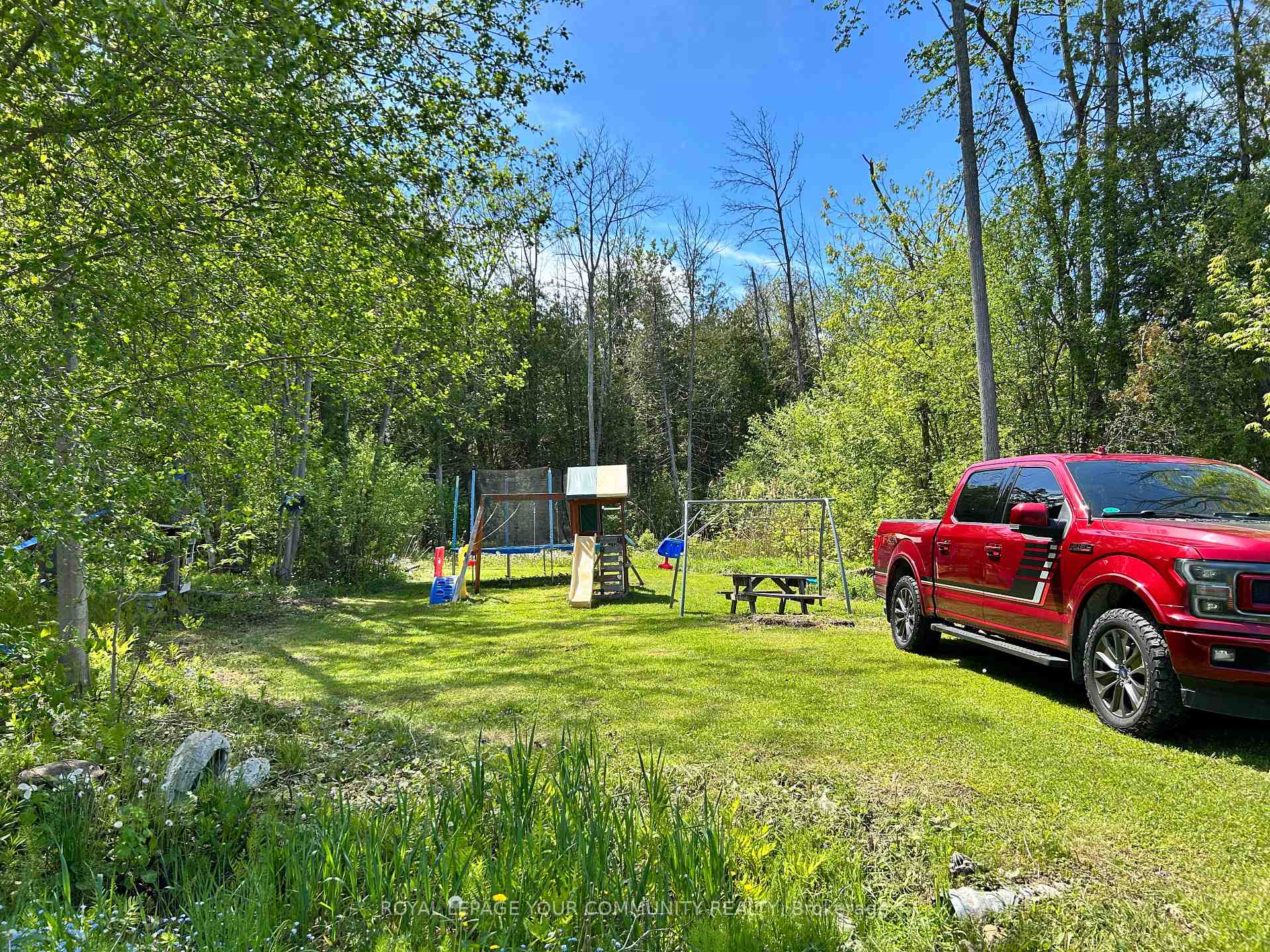 Photo 22 of 16 Christidis Drive, Georgina, Sutton & Jackson's Point — HOMEH