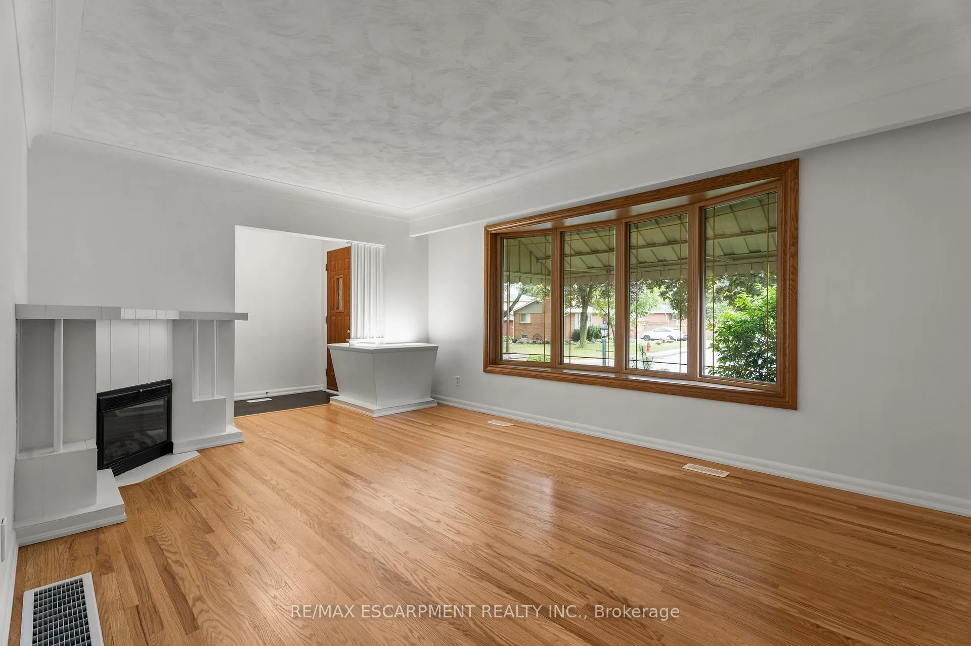 Photo 15 of 98 Laurier Avenue, Hamilton, Buchanan — HOMEH