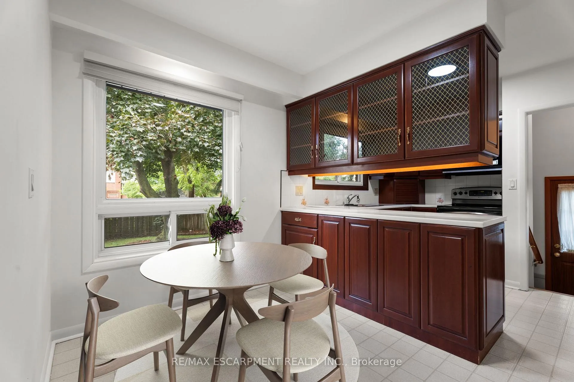 Photo 30 of 98 Laurier Avenue, Hamilton, Buchanan — HOMEH
