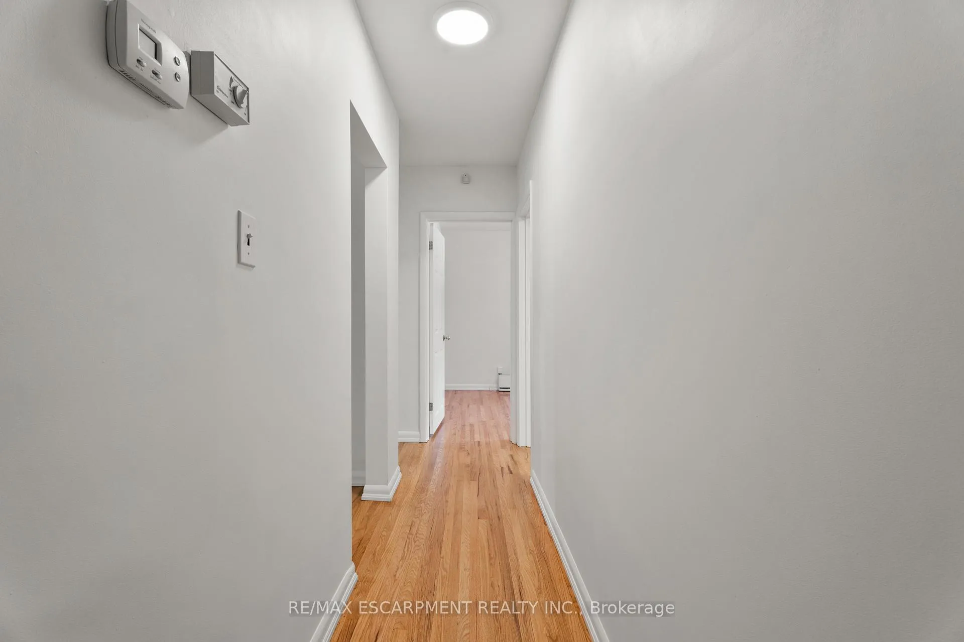 Photo 34 of 98 Laurier Avenue, Hamilton, Buchanan — HOMEH