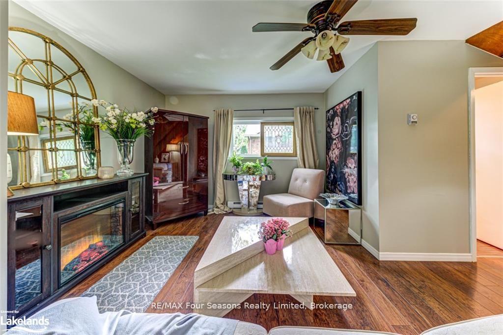 Photo 13 of 393 Second Street, Collingwood — HOMEH
