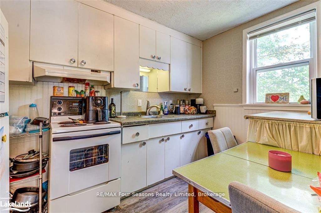 Photo 26 of 393 Second Street, Collingwood — HOMEH