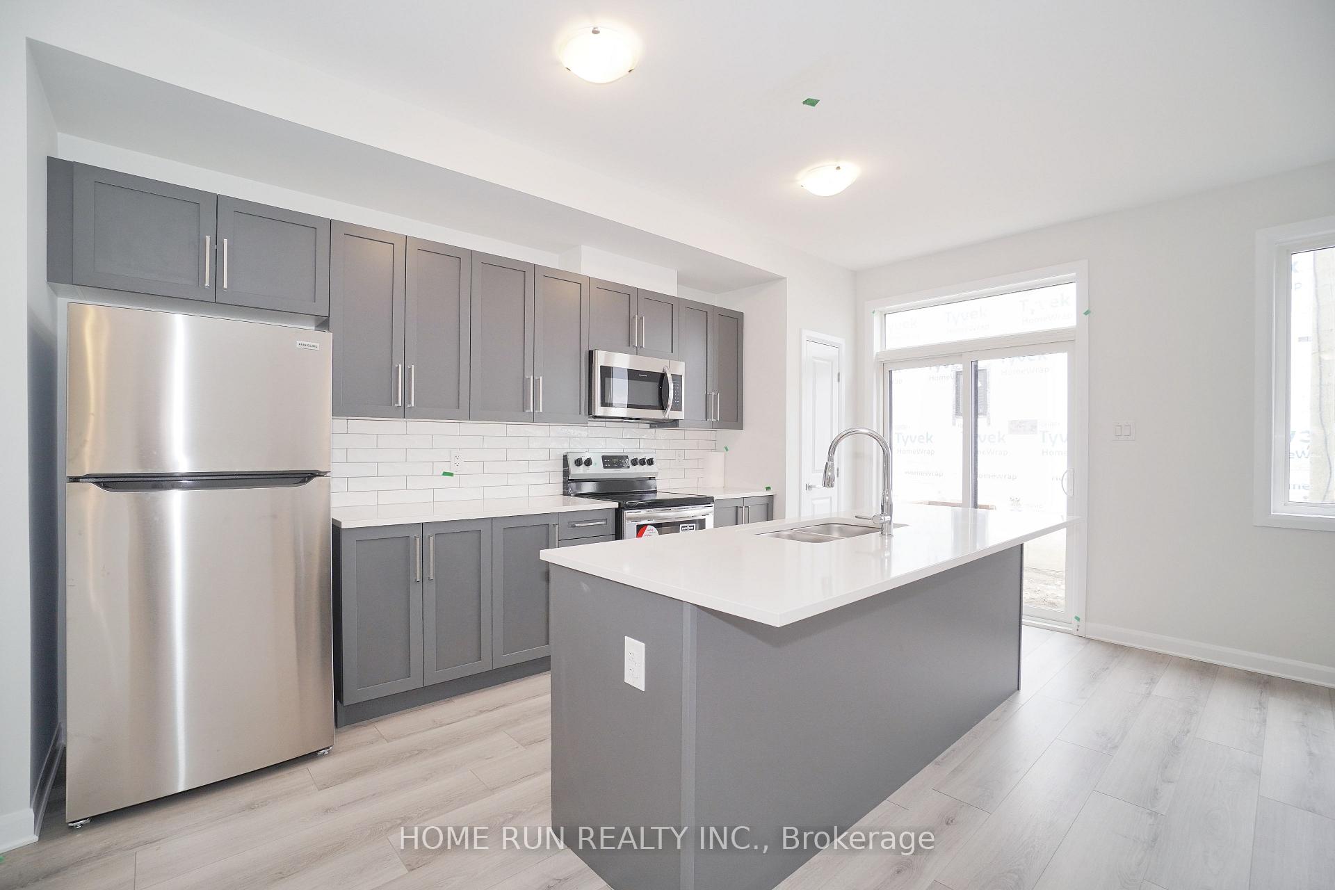 Photo 8 of 803 Everbloom Lane, Ottawa, Barrhaven - Heritage Park — HOMEH