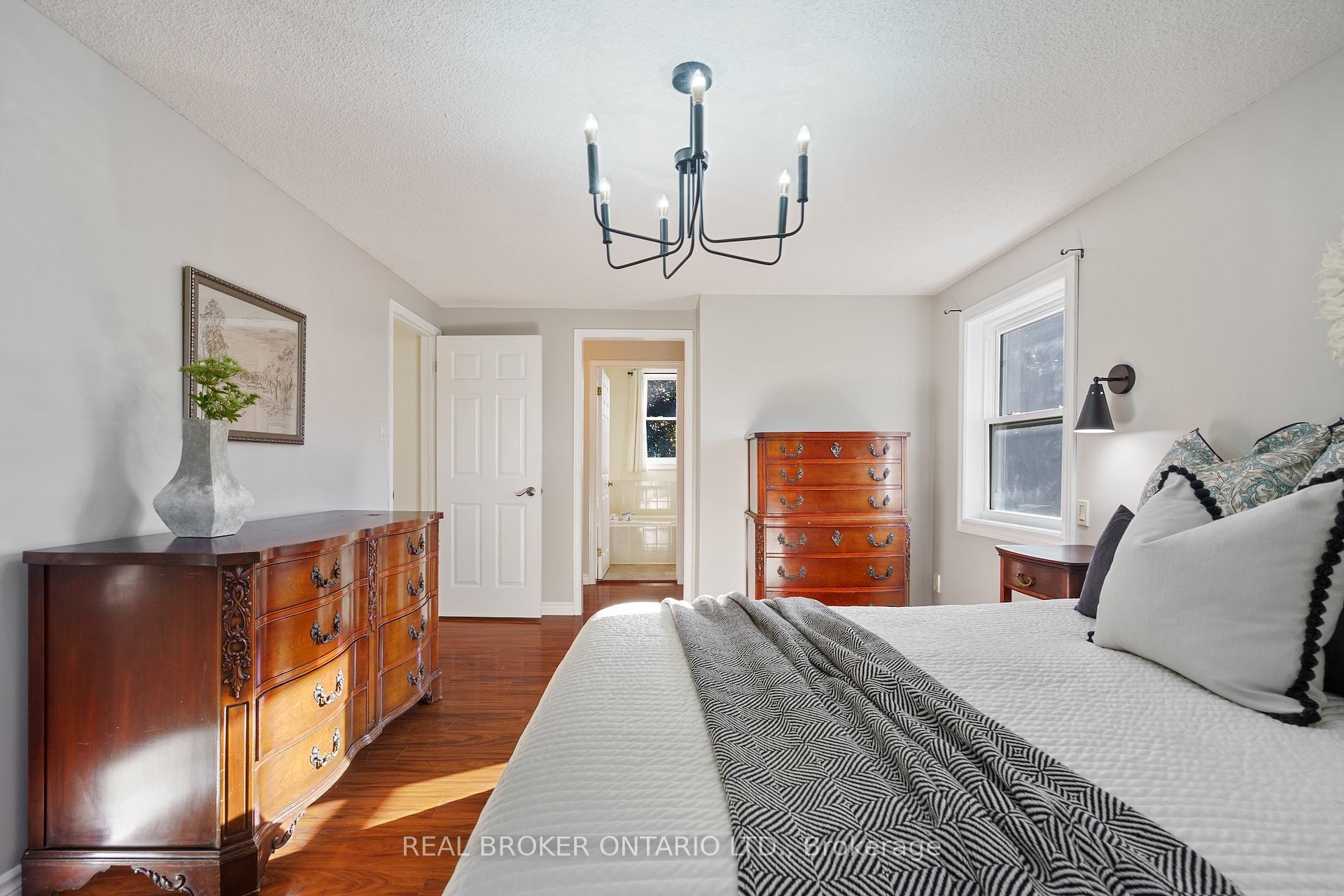 Photo 18 of 15 Blue Forest Drive, Grimsby, Grimsby Beach — HOMEH