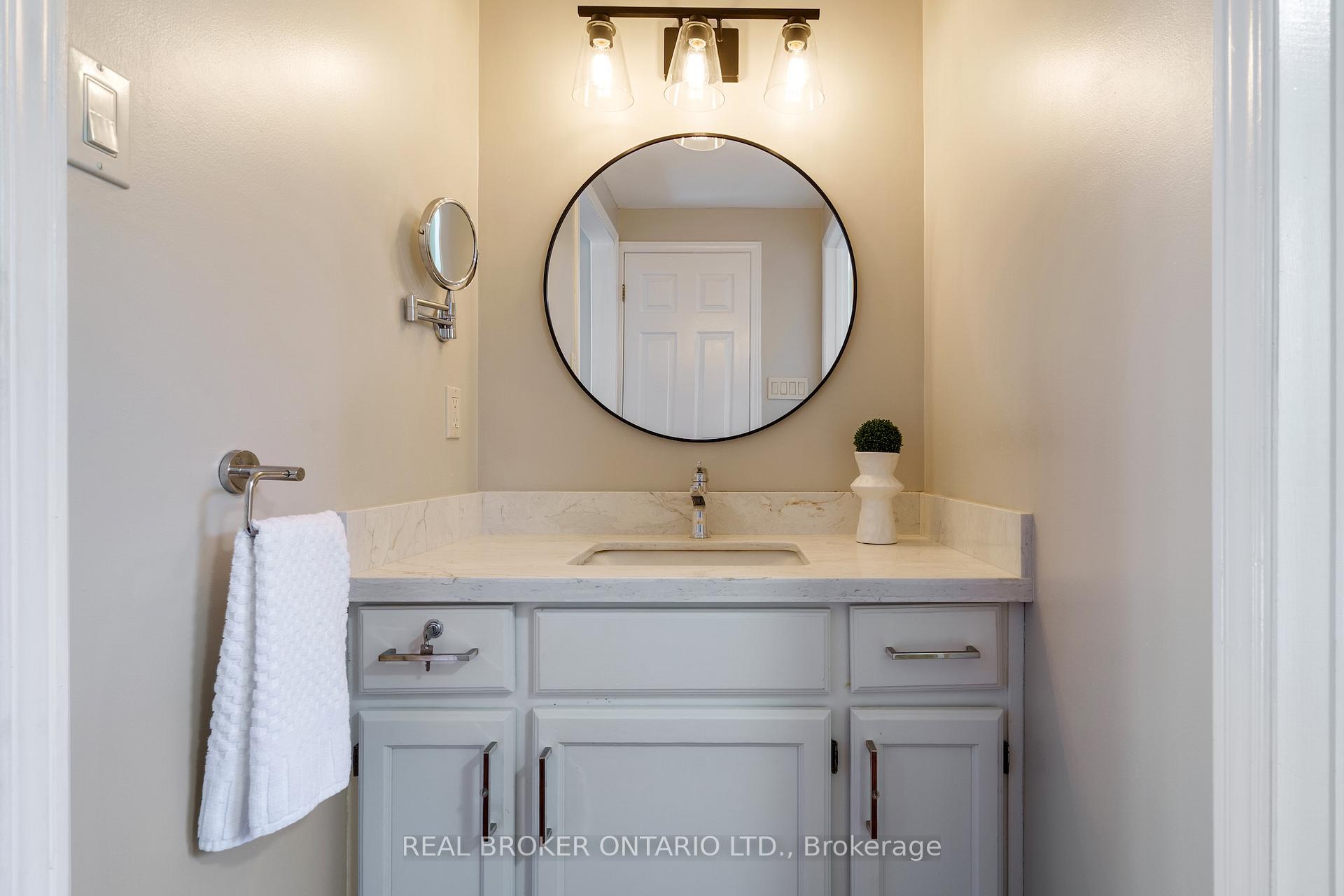 Photo 19 of 15 Blue Forest Drive, Grimsby, Grimsby Beach — HOMEH