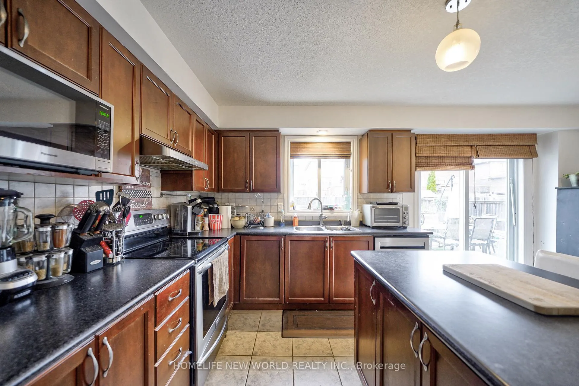 Photo 61 of 58 Sovereigns Gate, Barrie, Innis-Shore — HOMEH