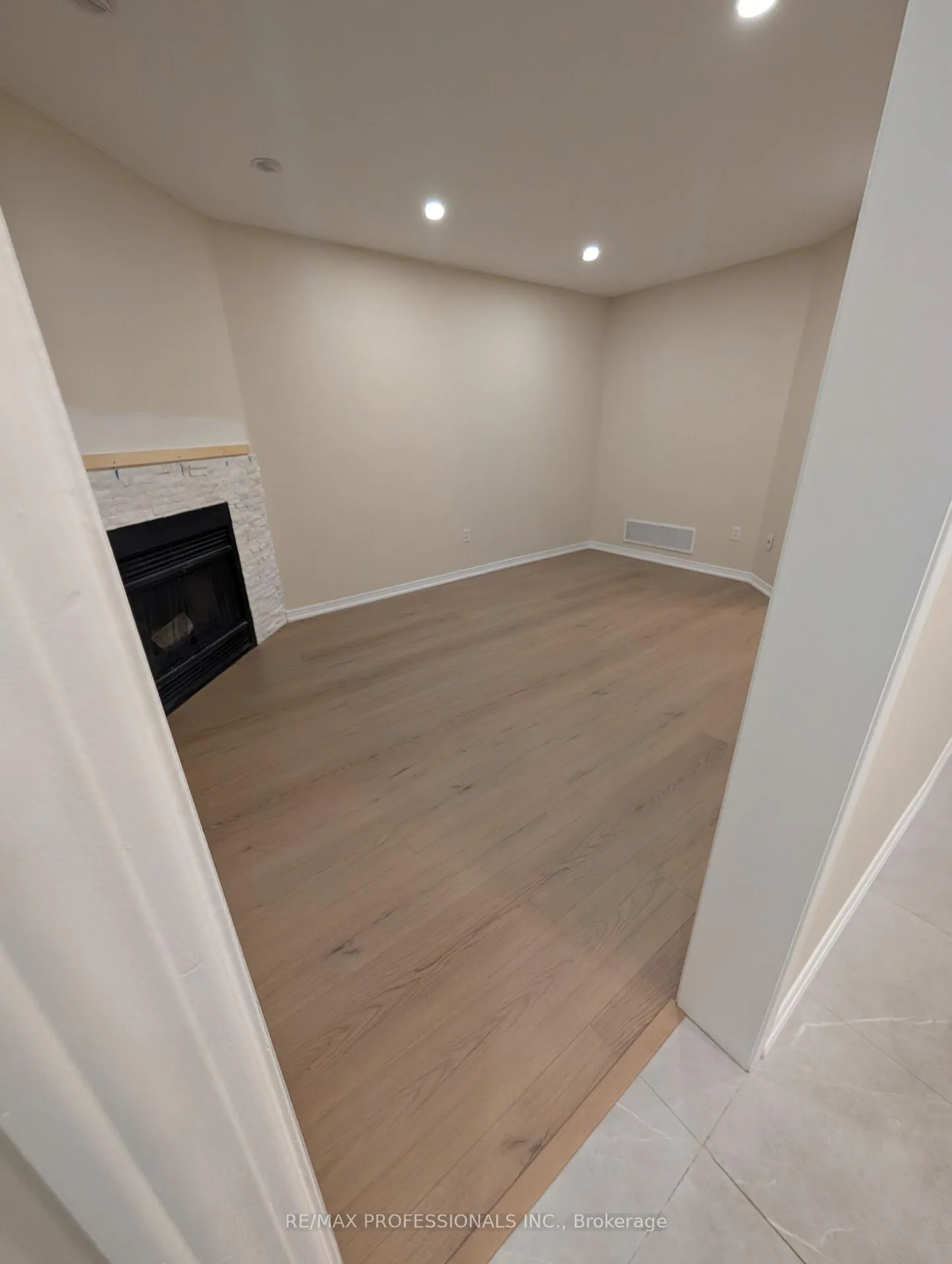 Photo 22 of 131 Rainforest Drive, Brampton, Sandringham-Wellington — HOMEH