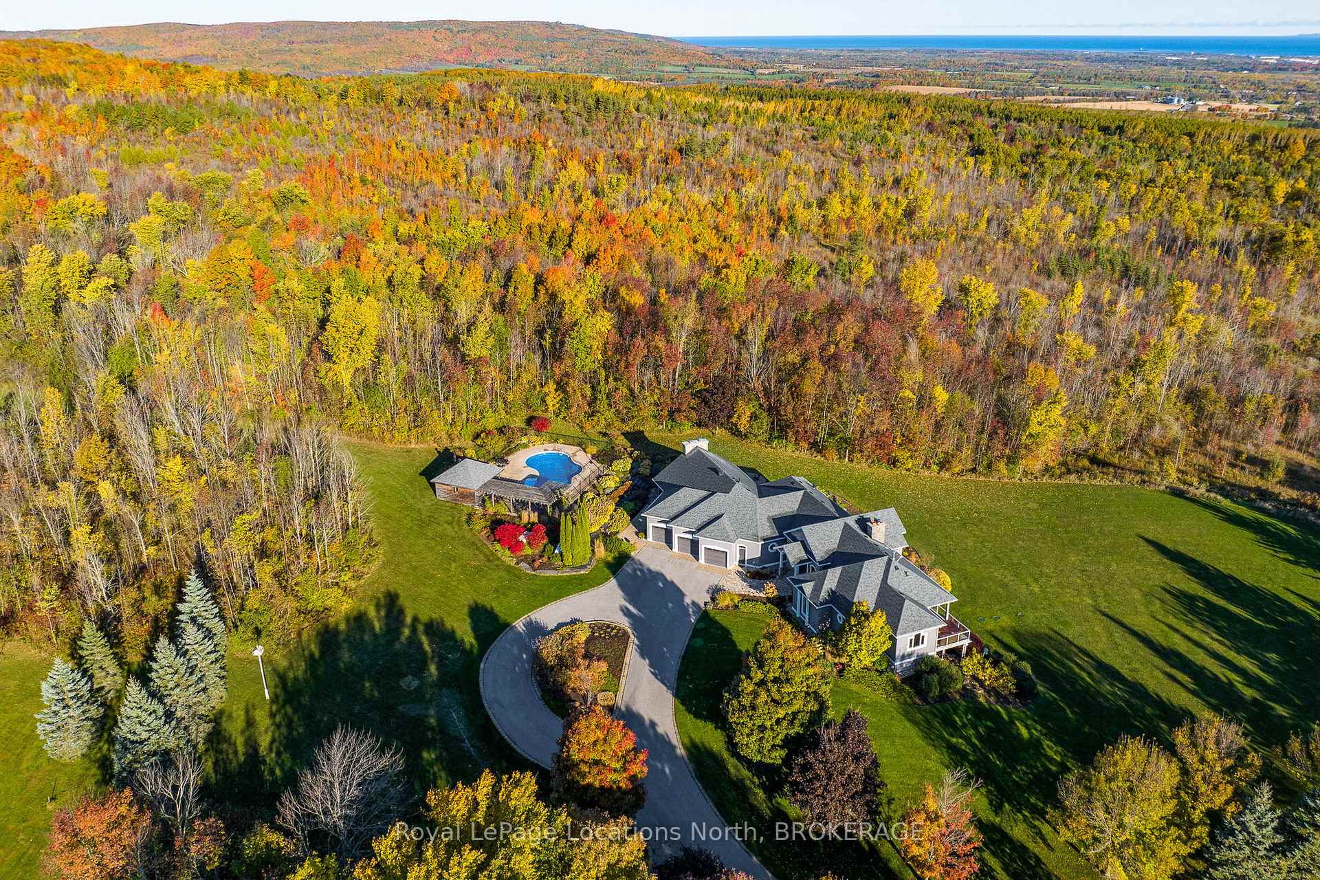Photo 2 of 1428 10 Nottawasaga, Clearview, Rural Clearview — HOMEH
