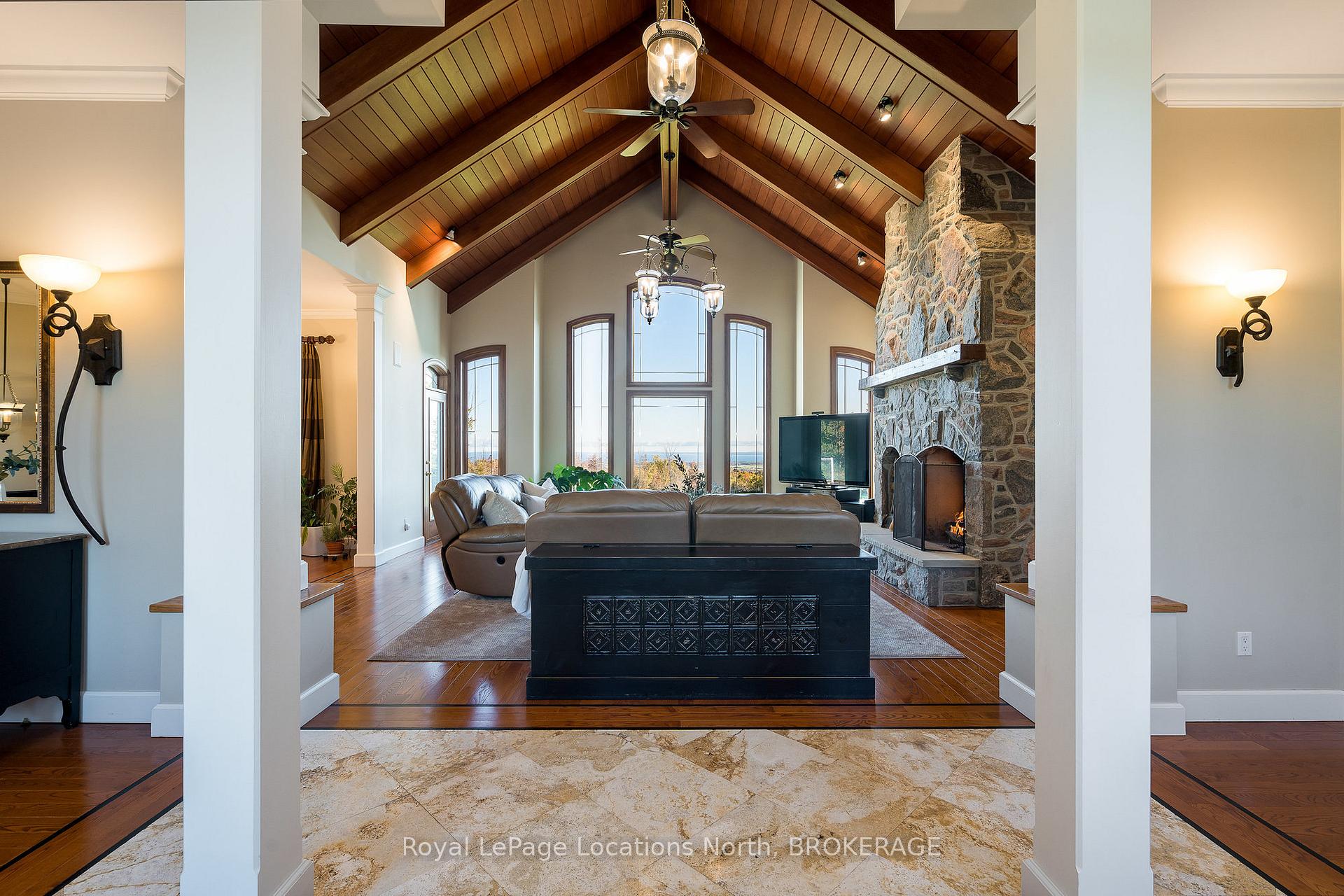 Photo 9 of 1428 10 Nottawasaga, Clearview, Rural Clearview — HOMEH