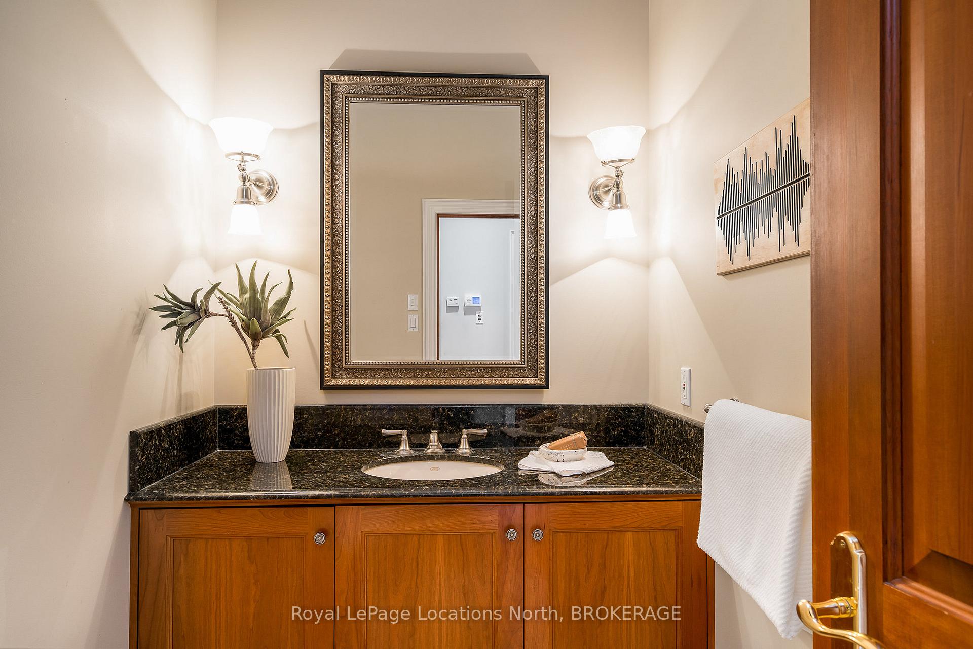 Photo 16 of 1428 10 Nottawasaga, Clearview, Rural Clearview — HOMEH