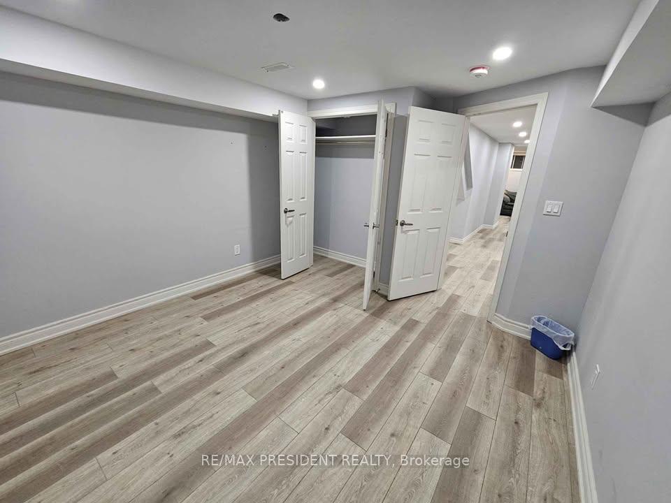 Photo 5 of 214 Main Street E, Grimsby, Grimsby East — HOMEH