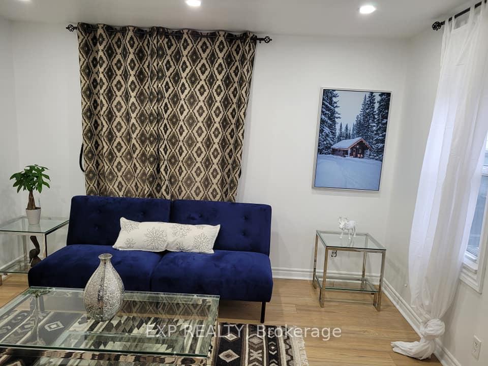 Photo 3 of 158 The Queensway, Georgina, Keswick North — HOMEH