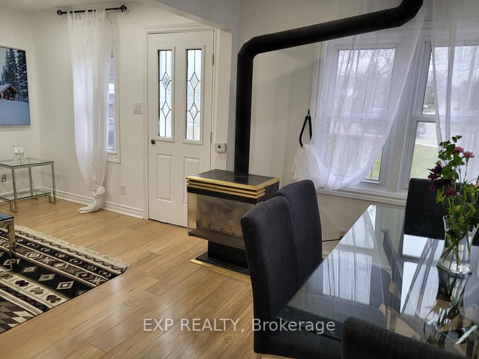 Photo 5 of 158 The Queensway, Georgina, Keswick North — HOMEH