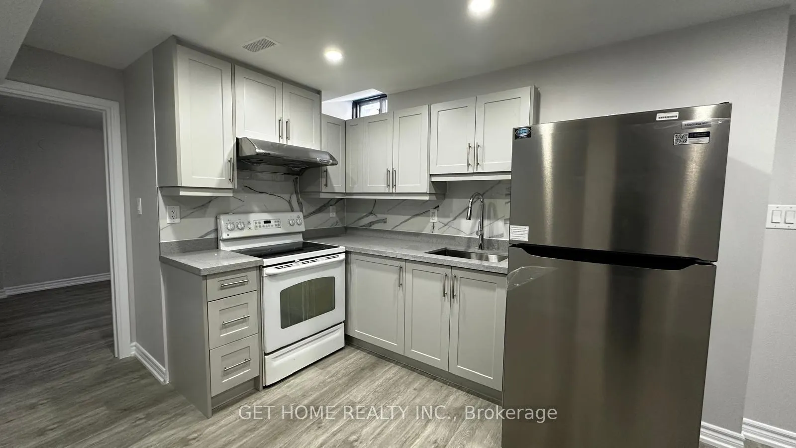 Photo 2 of Unit Bsmt, 6 Eldridge Place, Whitby, Pringle Creek — HOMEH
