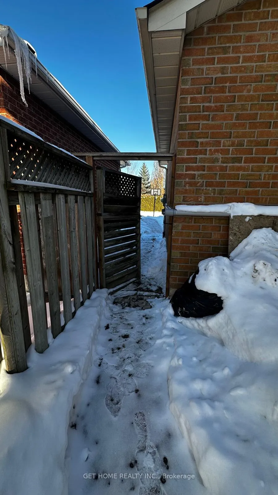 Photo 12 of Unit Bsmt, 6 Eldridge Place, Whitby, Pringle Creek — HOMEH
