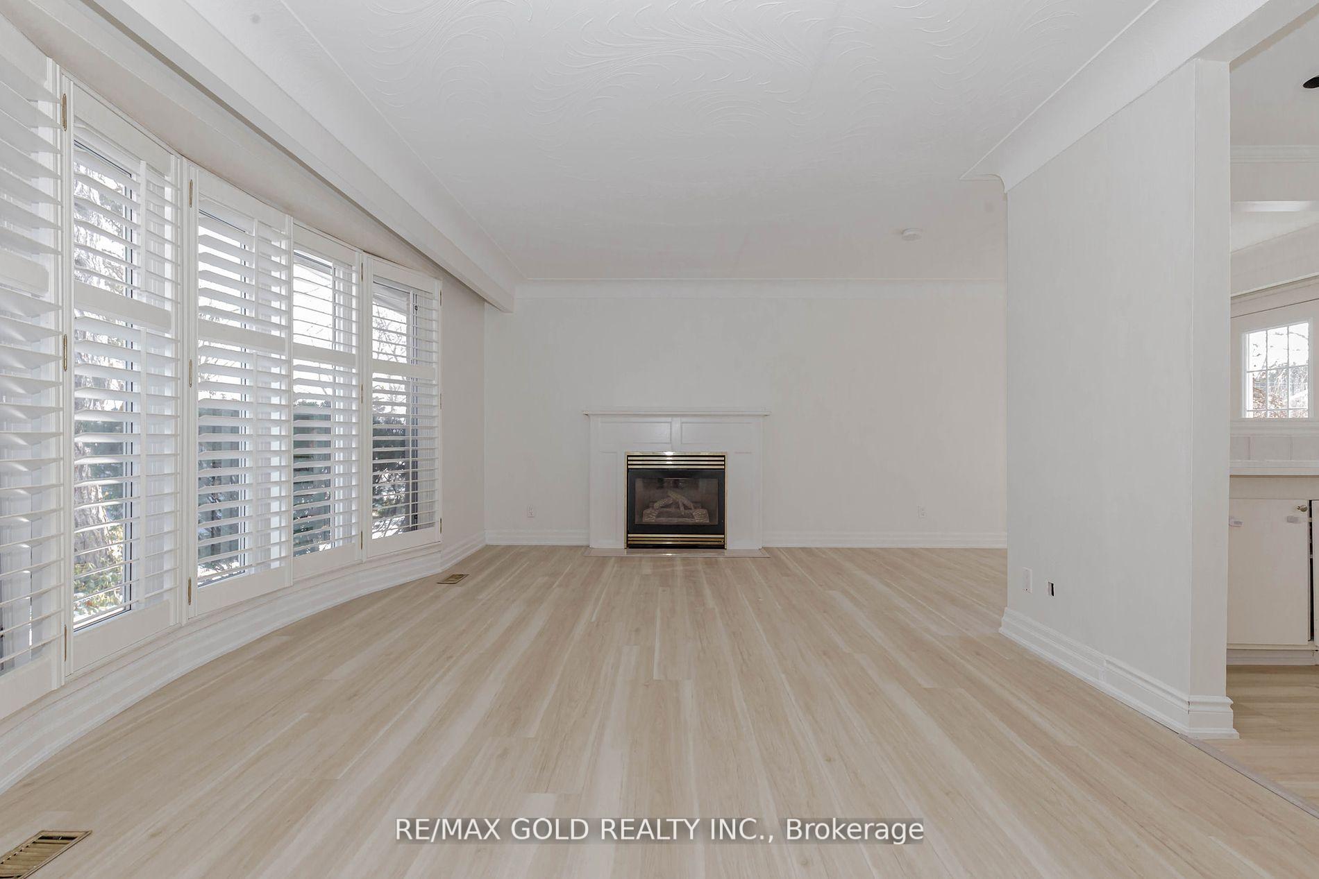 Photo 10 of 294 Cheltenham Road, Burlington, Appleby — HOMEH