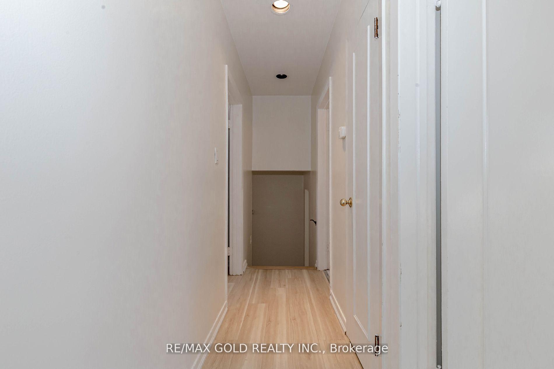 Photo 17 of 294 Cheltenham Road, Burlington, Appleby — HOMEH