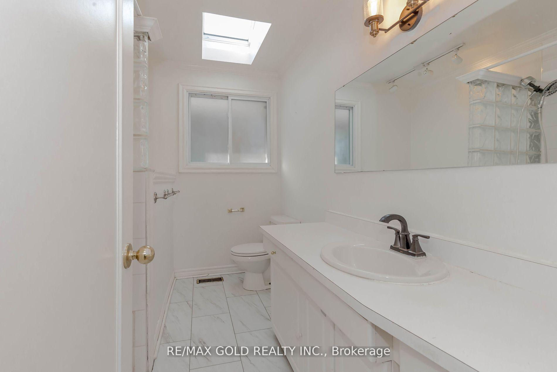 Photo 18 of 294 Cheltenham Road, Burlington, Appleby — HOMEH
