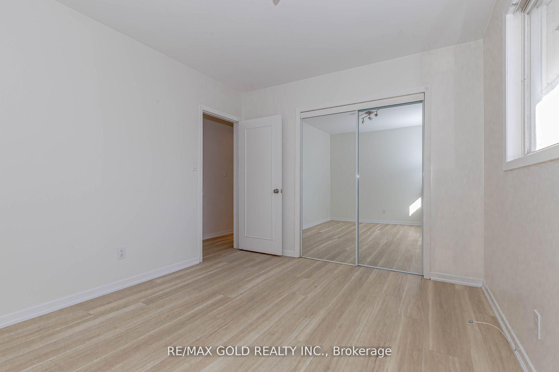 Photo 20 of 294 Cheltenham Road, Burlington, Appleby — HOMEH