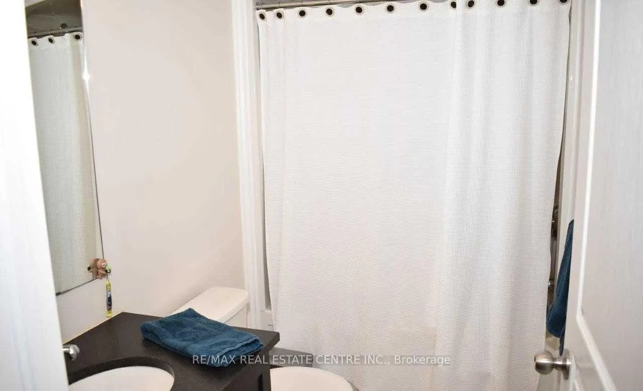 Photo 52 of 233 Poppy Dr E, Guelph, Pineridge/Westminster Woods — HOMEH