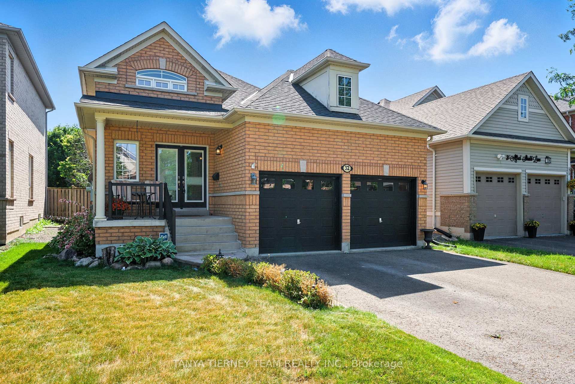 Photo 3 of 32 Alfred Shrubb Lane, Clarington, Bowmanville — HOMEH