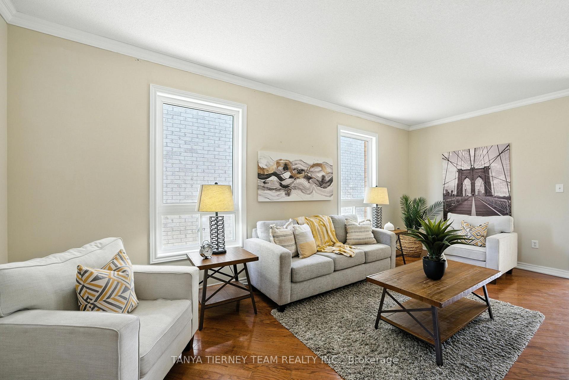Photo 10 of 32 Alfred Shrubb Lane, Clarington, Bowmanville — HOMEH