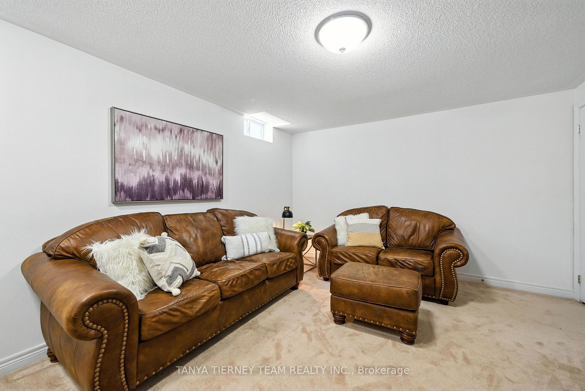 Photo 20 of 32 Alfred Shrubb Lane, Clarington, Bowmanville — HOMEH