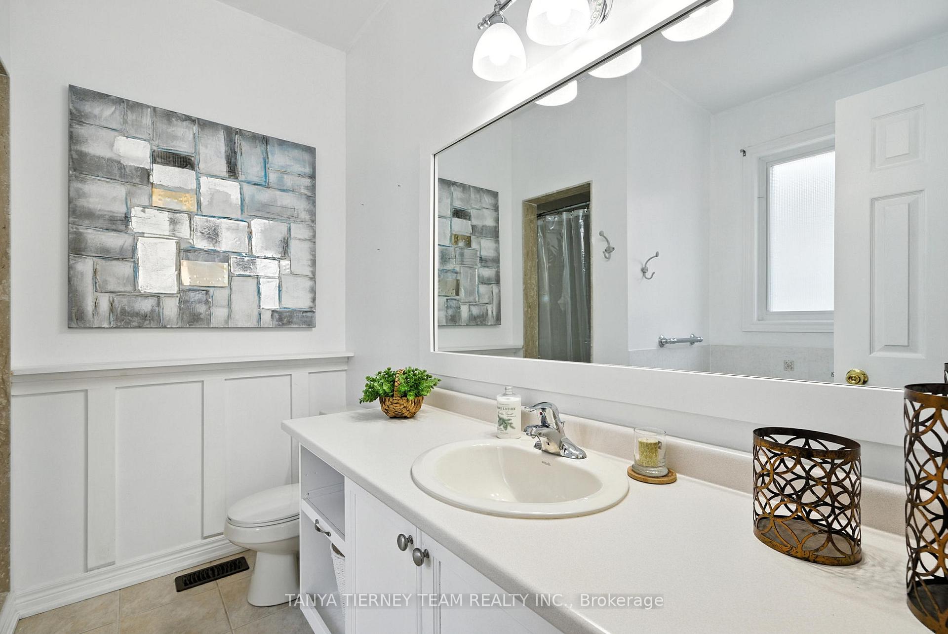 Photo 25 of 32 Alfred Shrubb Lane, Clarington, Bowmanville — HOMEH