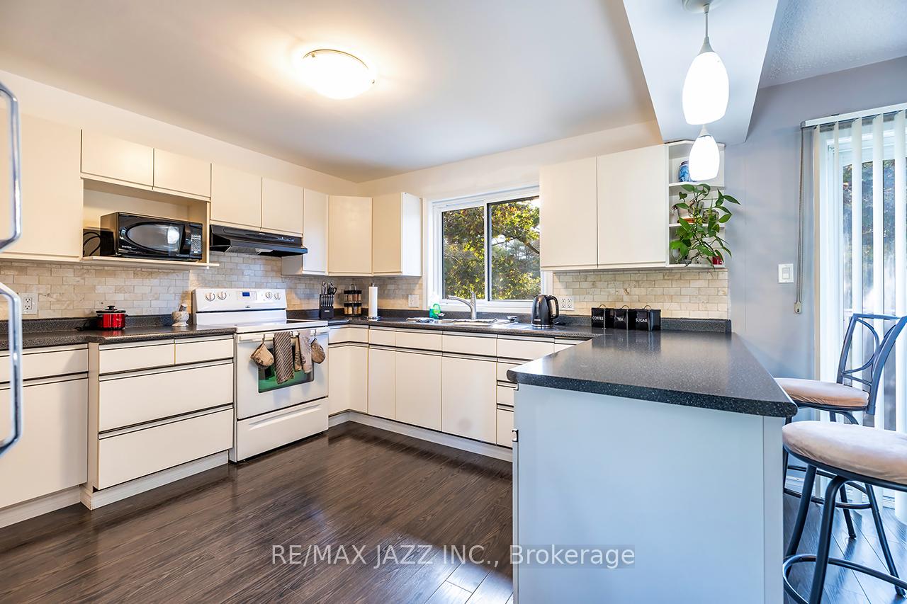 Photo 8 of 2552 Van Luven Road, Hamilton Township, Baltimore — HOMEH