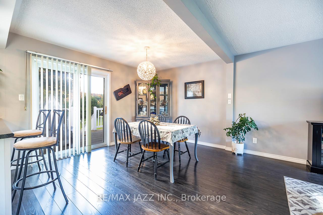 Photo 12 of 2552 Van Luven Road, Hamilton Township, Baltimore — HOMEH
