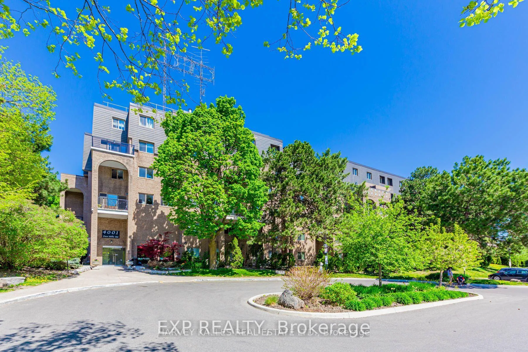 Front of Unit 110, 4001 Don Mills Road