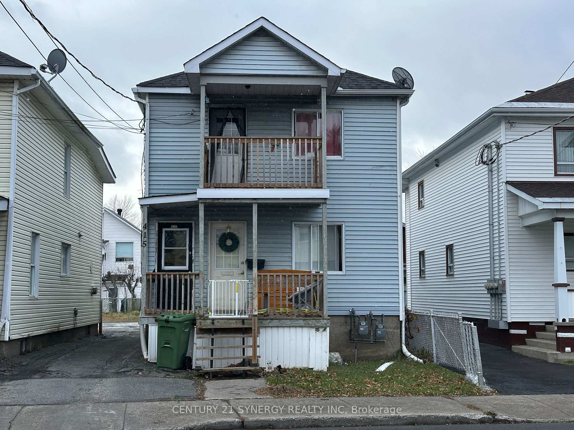 Front of 415 McConnell Avenue