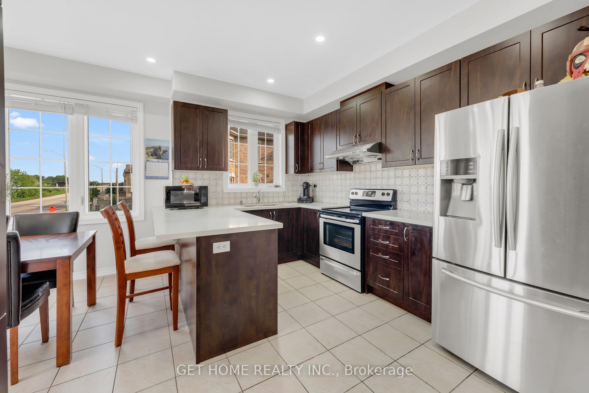 Photo 23 of 21 Rabbit Run Way, Brampton, Heart Lake — HOMEH