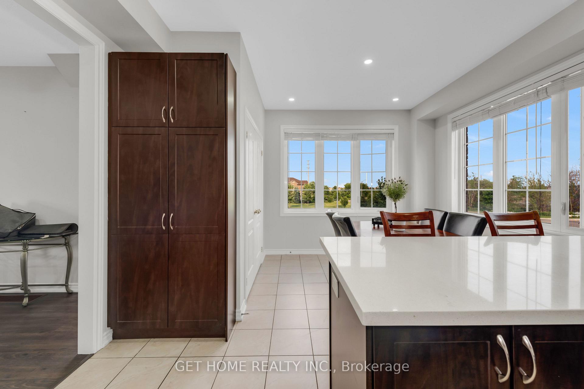 Photo 26 of 21 Rabbit Run Way, Brampton, Heart Lake — HOMEH