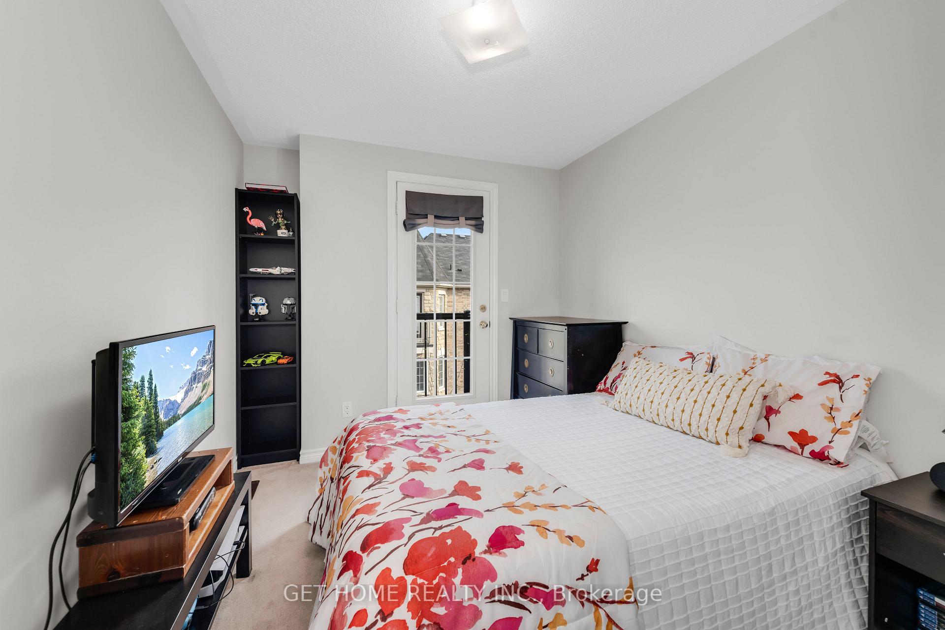 Photo 34 of 21 Rabbit Run Way, Brampton, Heart Lake — HOMEH