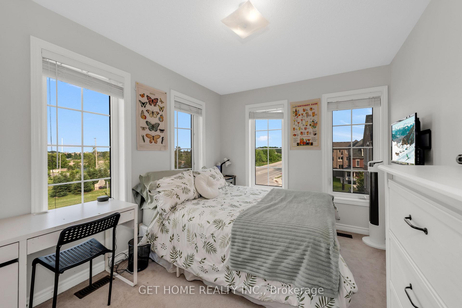 Photo 36 of 21 Rabbit Run Way, Brampton, Heart Lake — HOMEH