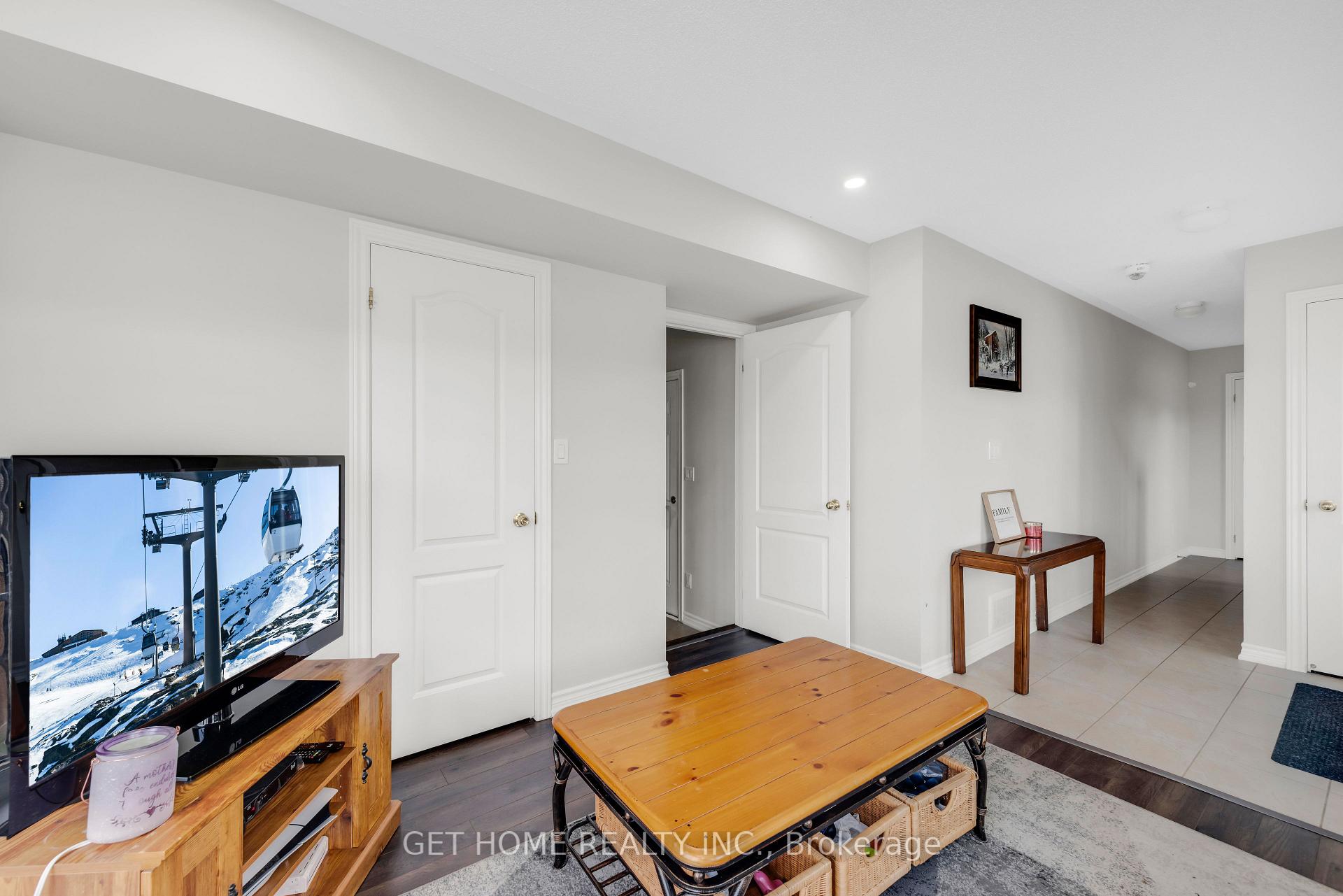 Photo 41 of 21 Rabbit Run Way, Brampton, Heart Lake — HOMEH