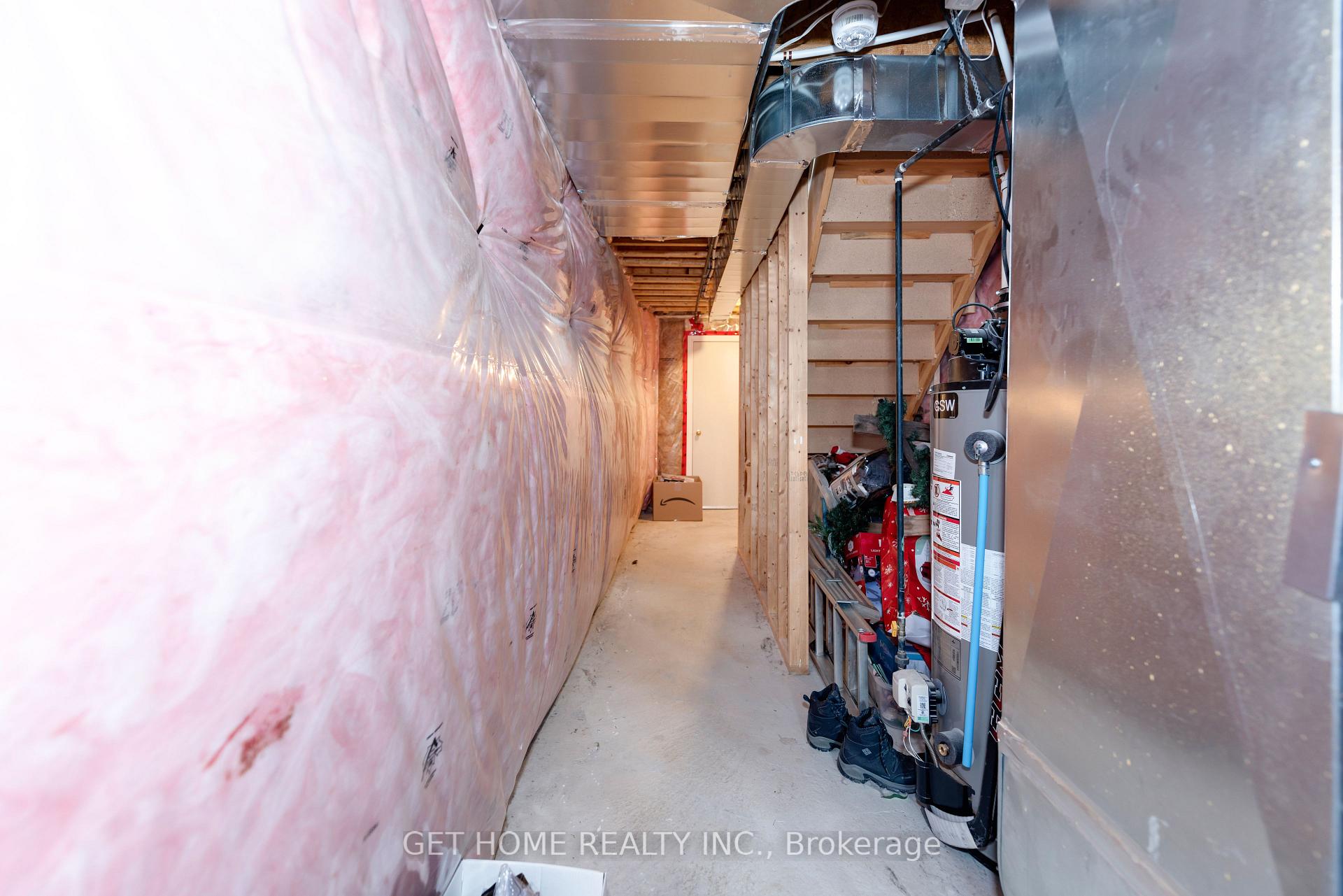 Photo 44 of 21 Rabbit Run Way, Brampton, Heart Lake — HOMEH