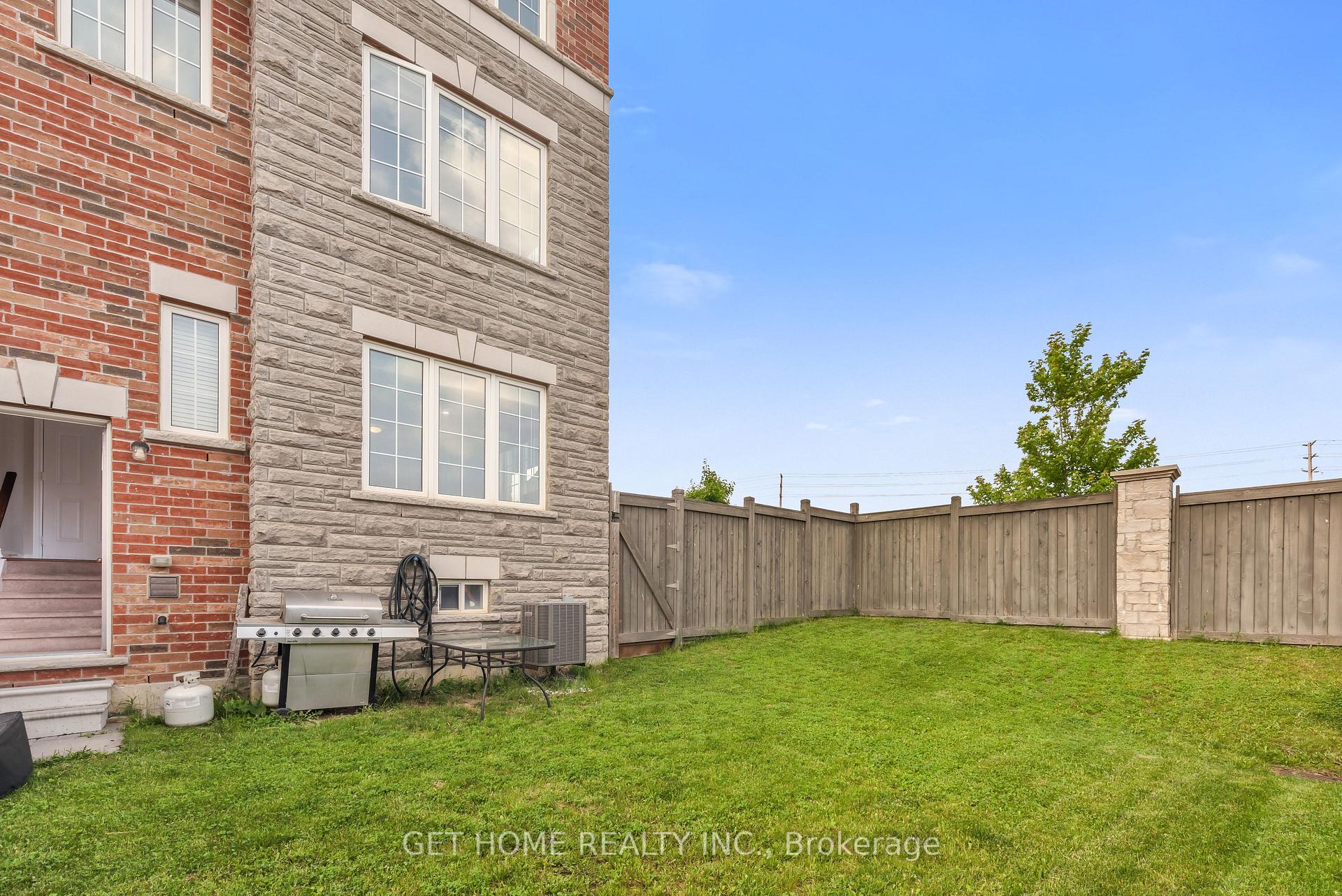 Photo 47 of 21 Rabbit Run Way, Brampton, Heart Lake — HOMEH