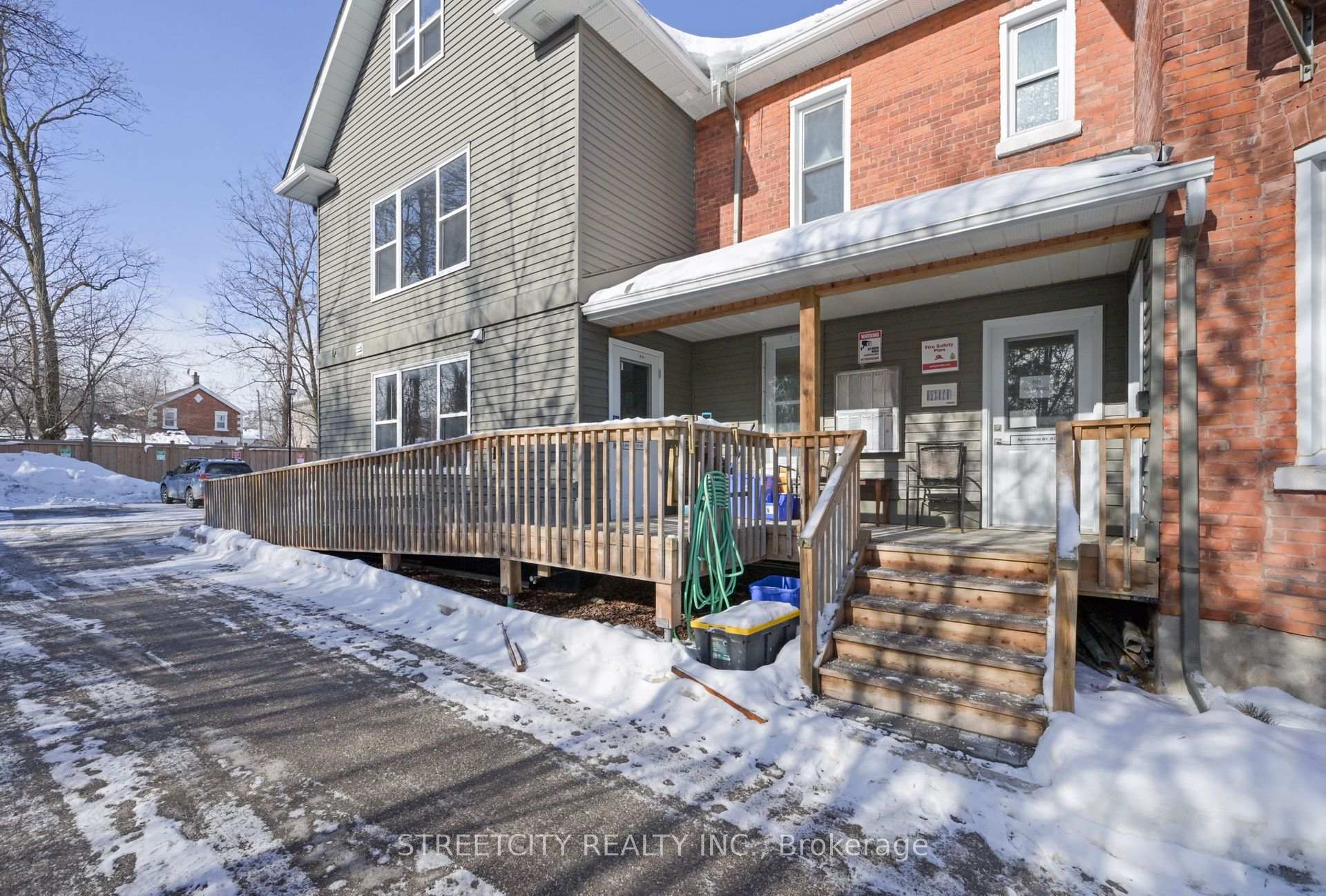 Photo 3 of Unit B2, 170 Bradford Street, Barrie, City Centre — HOMEH
