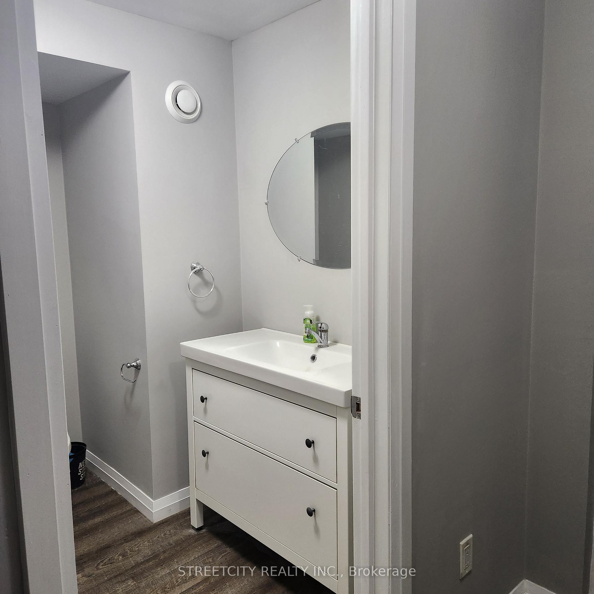 Photo 8 of Unit B2, 170 Bradford Street, Barrie, City Centre — HOMEH