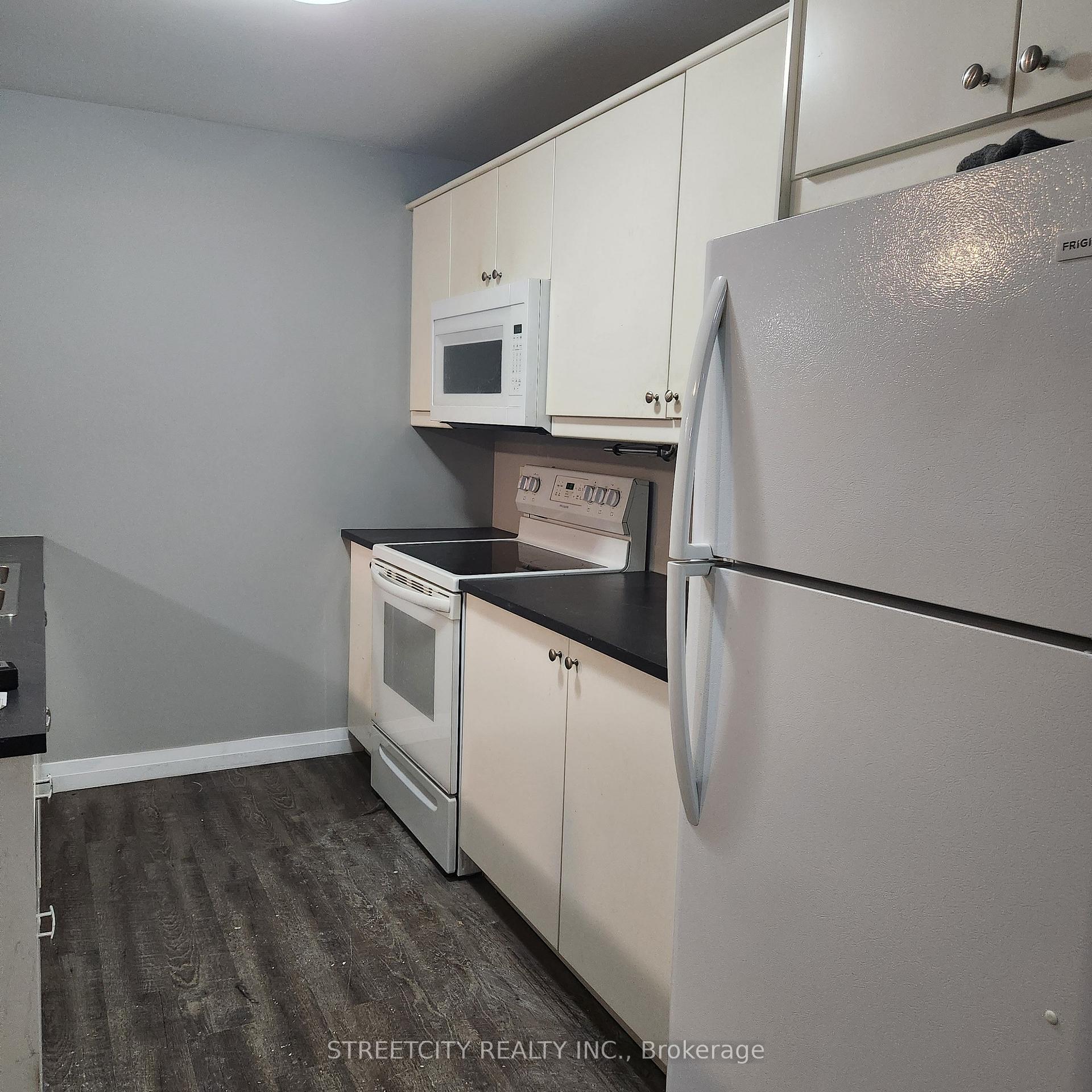 Photo 12 of Unit B2, 170 Bradford Street, Barrie, City Centre — HOMEH