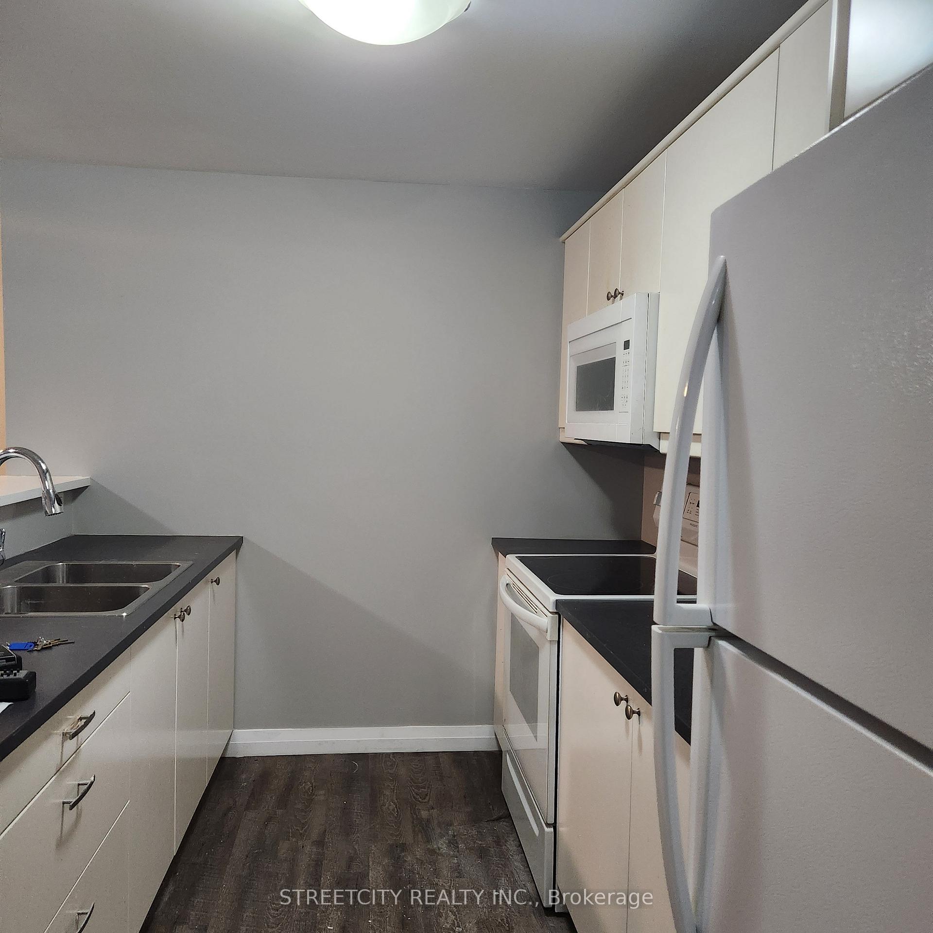 Photo 15 of Unit B2, 170 Bradford Street, Barrie, City Centre — HOMEH
