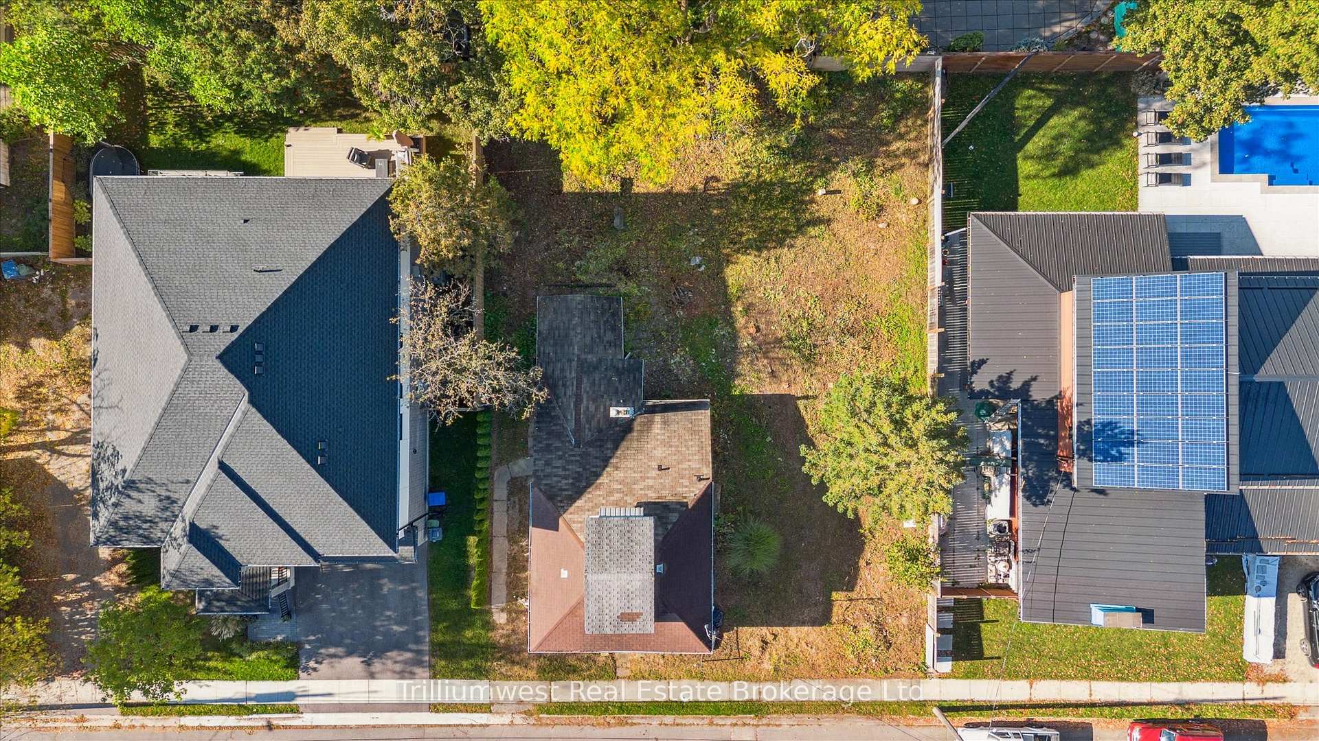 Photo 4 of 18 Jane Street, Guelph, St. George's — HOMEH