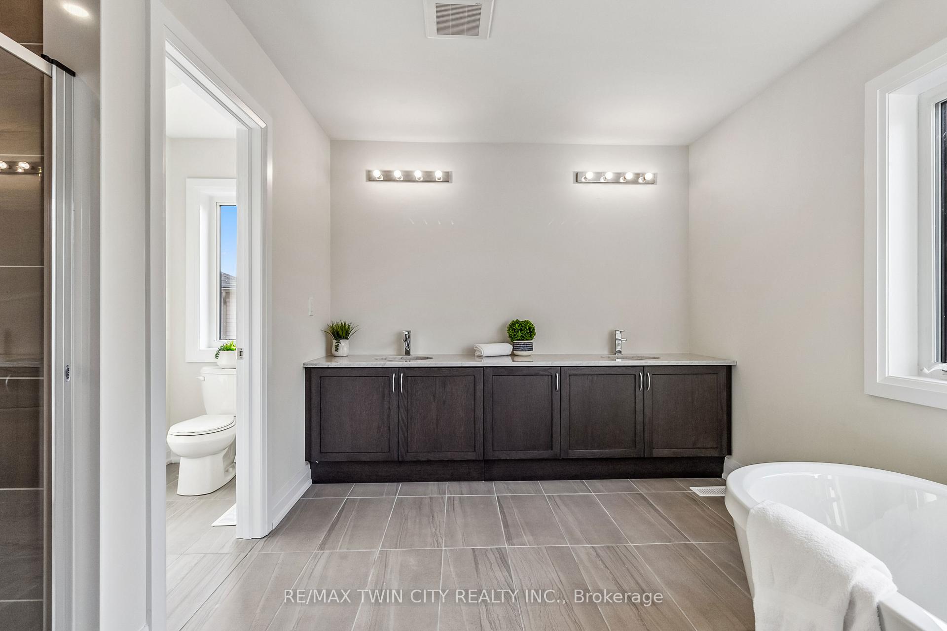 Photo 35 of 46 Mears Place, Brant, Brantford Twp — HOMEH
