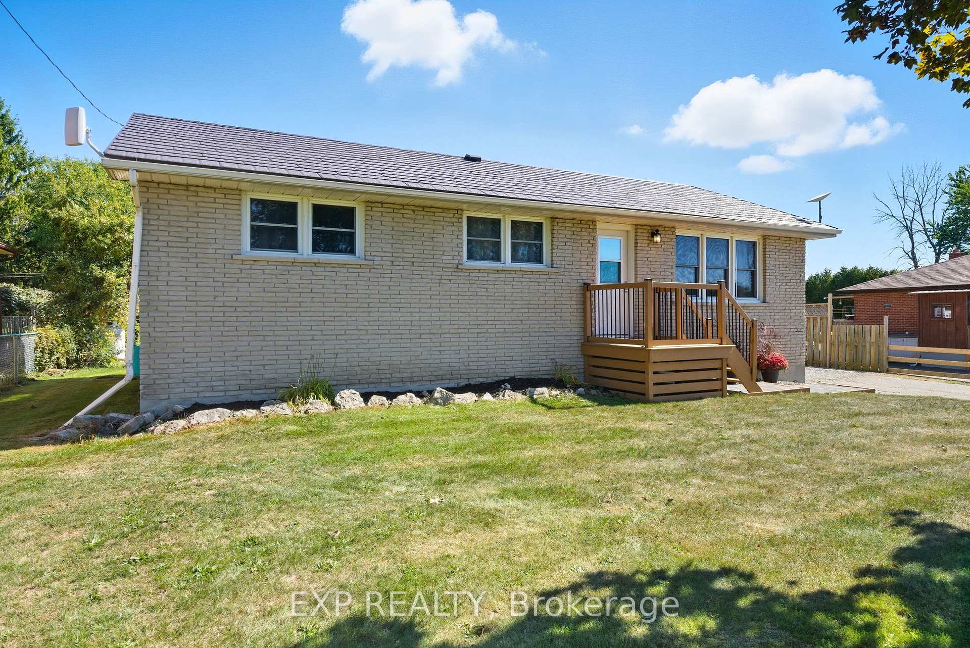 Photo 2 of 1515 Pentecostal Road, Hamilton Township, Rural Hamilton — HOMEH