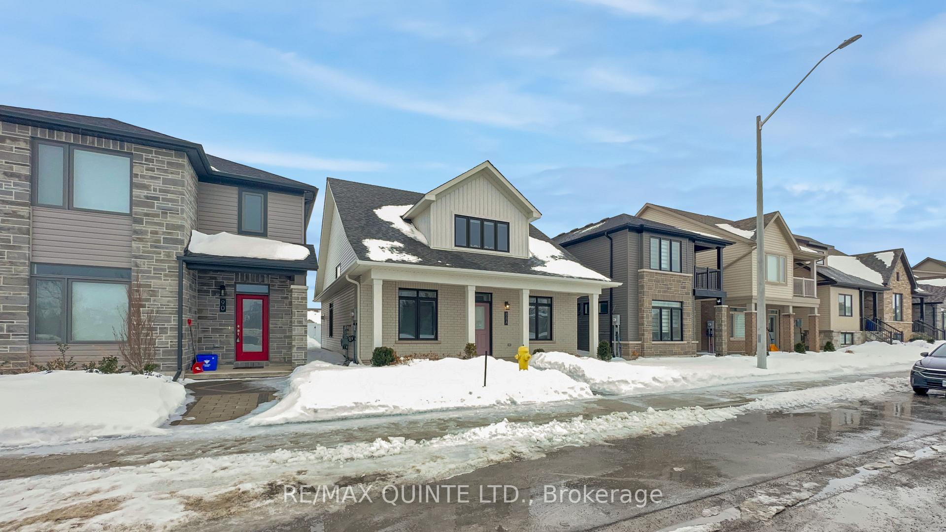 Photo 2 of 88 Riverstone Way, Belleville, Thurlow Ward — HOMEH