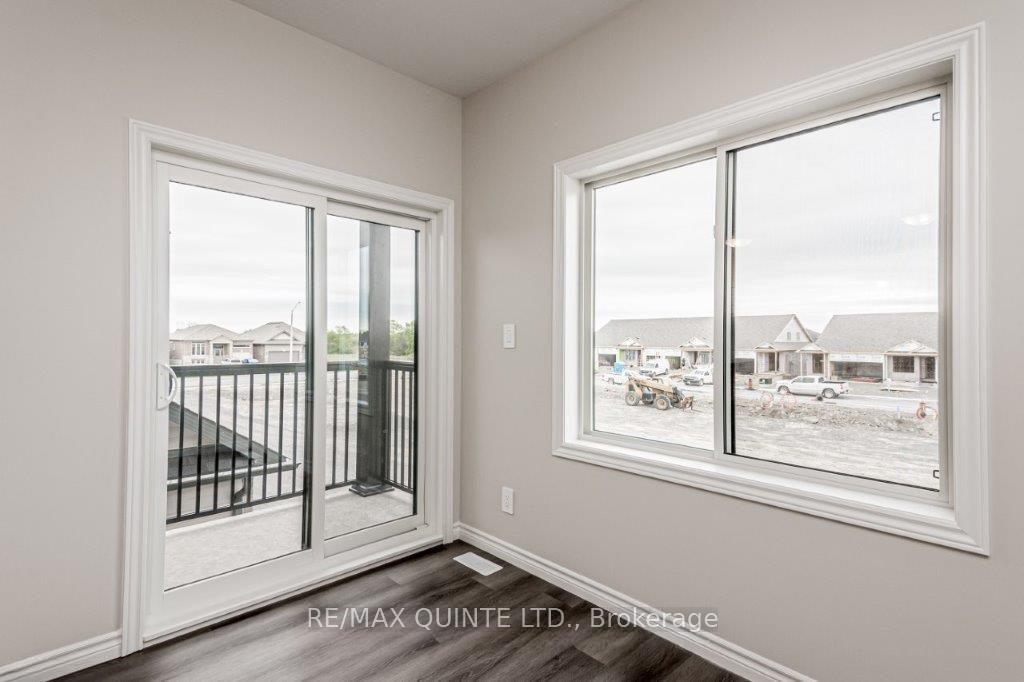 Photo 45 of 88 Riverstone Way, Belleville, Thurlow Ward — HOMEH