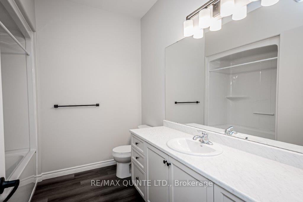 Photo 46 of 88 Riverstone Way, Belleville, Thurlow Ward — HOMEH